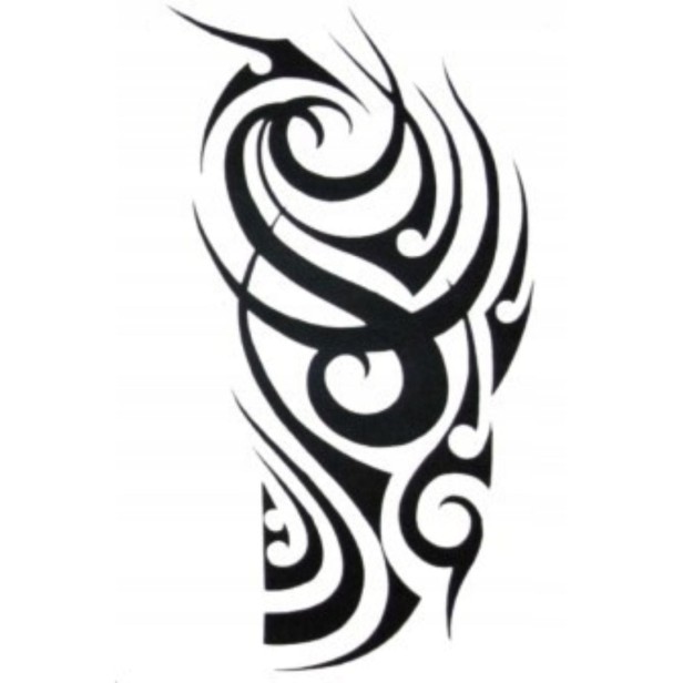 Tatuaż tribal na ramię
